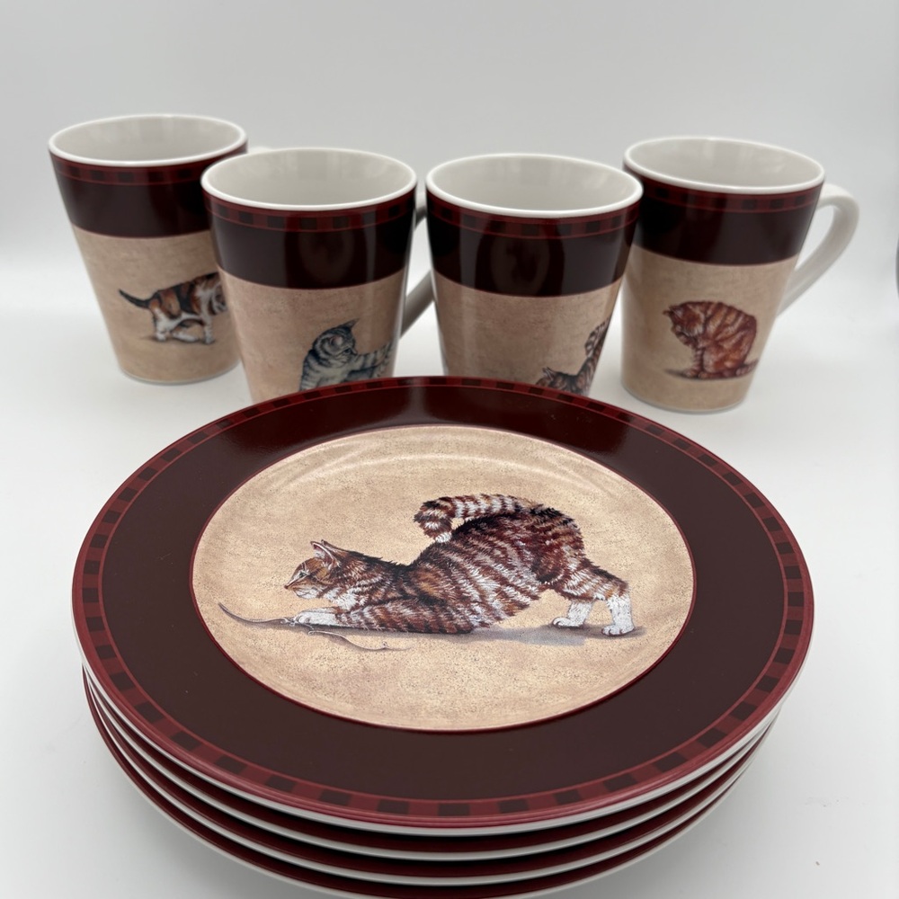 Oneida Stoneware Playful Cats Design Luncheon Set Four Mugs and Four Plates